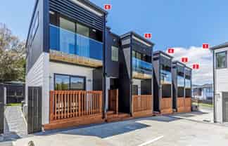 12B Woodhouse Place, West Harbour