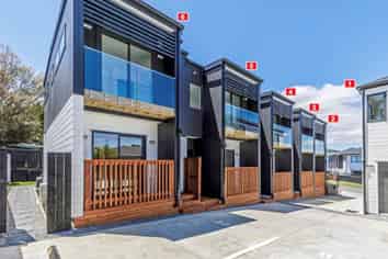 12B Woodhouse Place, West Harbour