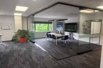 Versatile commercial space with yard