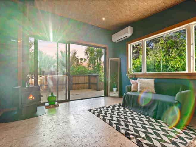 132 Seaview Road, Piha