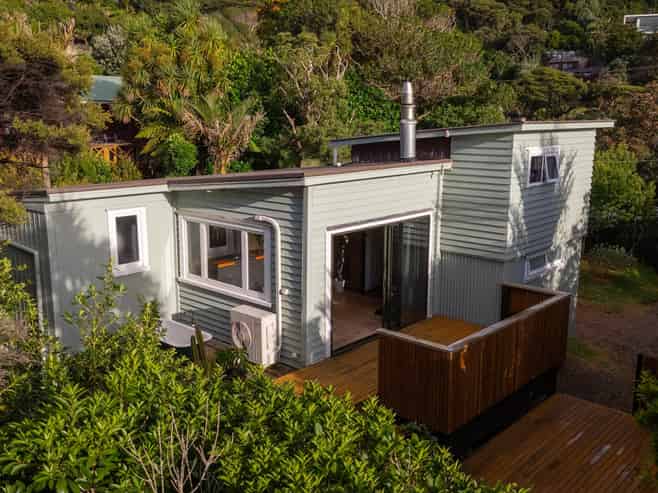 132 Seaview Road, Piha