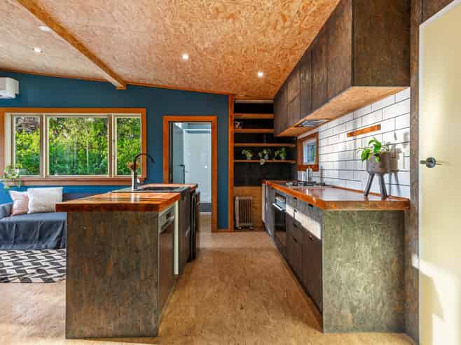 132 Seaview Road, Piha