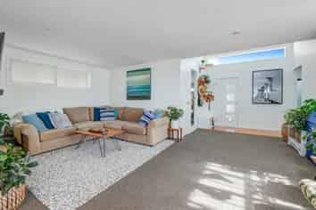 66 Wade River Road, Stanmore Bay