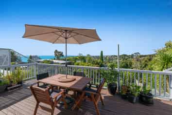 66 Wade River Road, Stanmore Bay