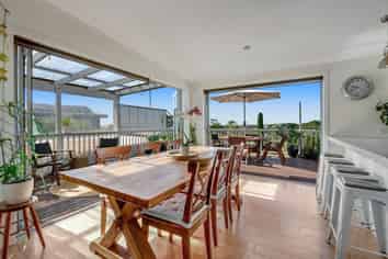 66 Wade River Road, Stanmore Bay