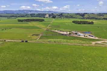 1974 Kimbolton Road, Kiwitea