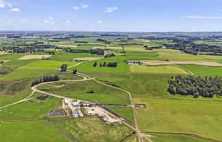 1974 Kimbolton Road, Kiwitea