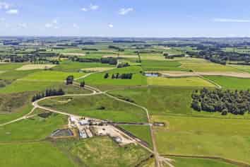 1974 Kimbolton Road, Kiwitea