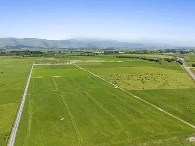 1372 Rangitane Road, Tiakitahuna