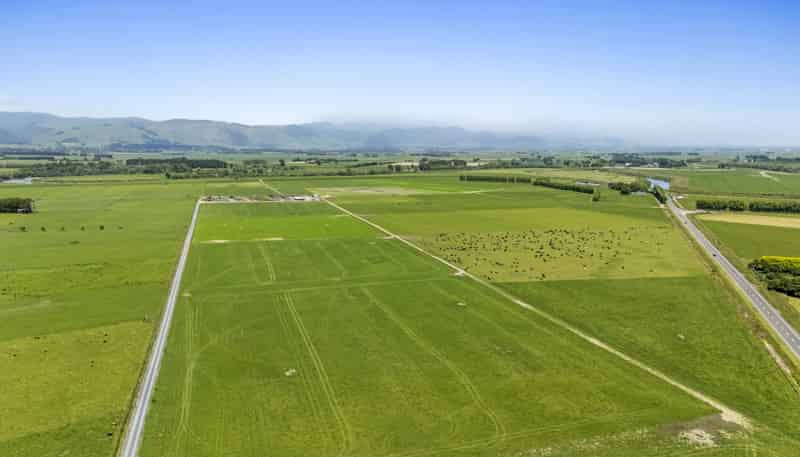 1372 Rangitane Road, Tiakitahuna