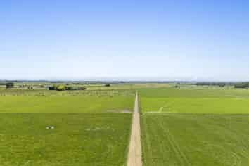 1372 Rangitane Road, Tiakitahuna