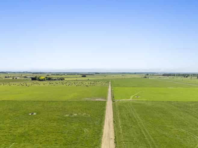 1372 Rangitane Road, Tiakitahuna