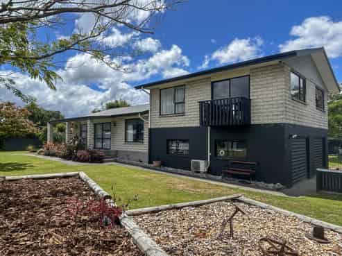 13 Anderson Street, Reefton