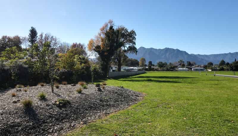 3 and 5 Barker Street, Waihou