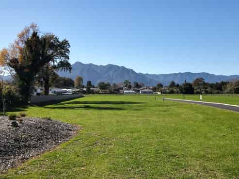 3 and 5 Barker Street, Waihou