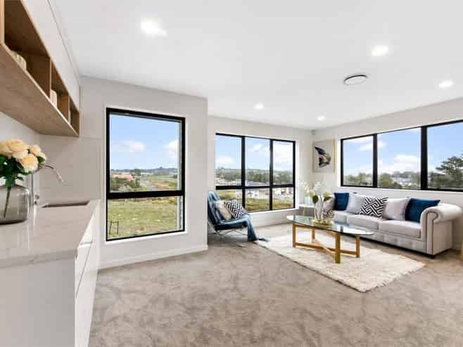 12 Taketonga Road, Flat Bush