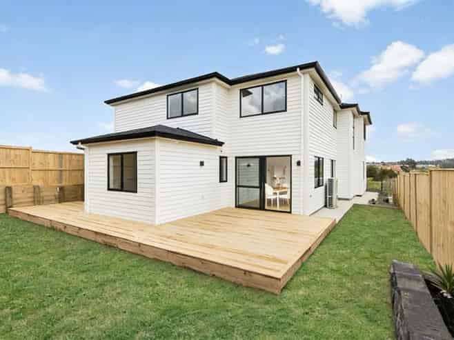 12 Taketonga Road, Flat Bush