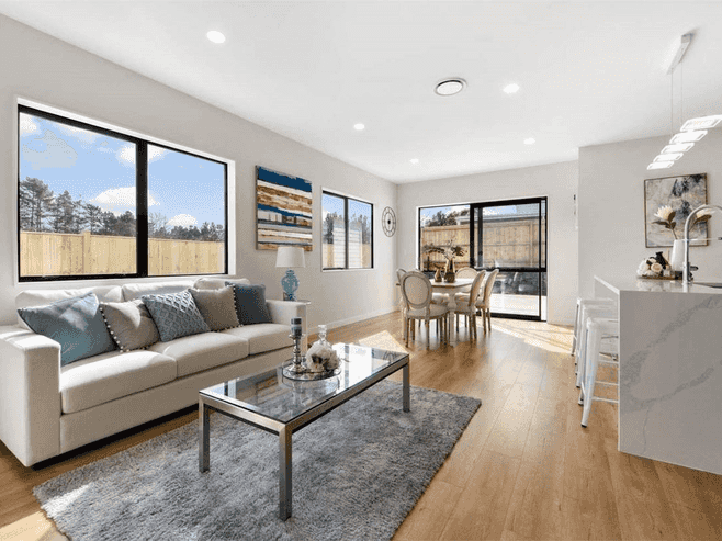 12 Taketonga Road, Flat Bush