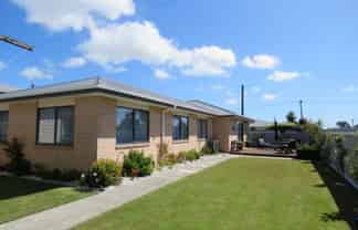 33 Queen Street, Westport