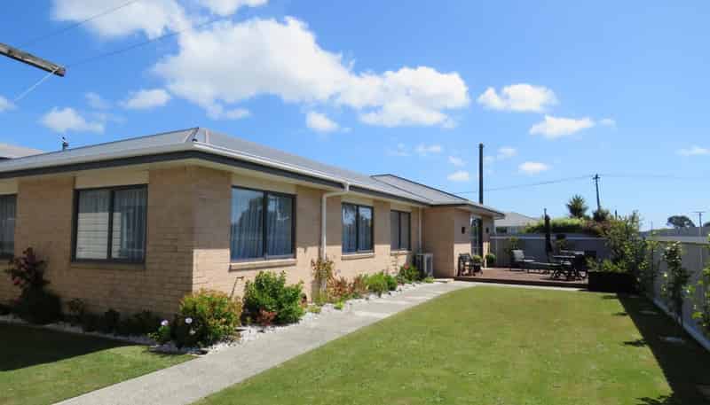 33 Queen Street, Westport