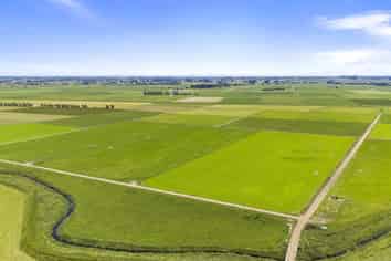 1685 State Highway 56, Tiakitahuna