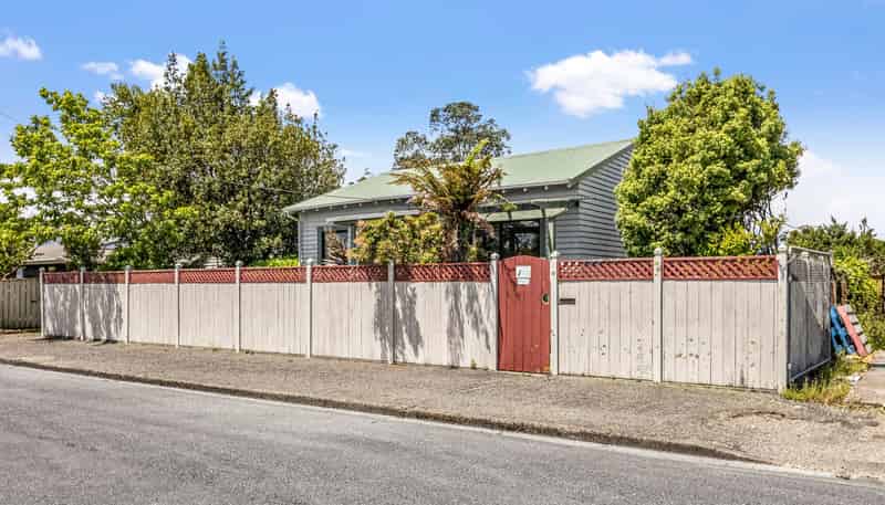 10 Fonblanque Street, Westport