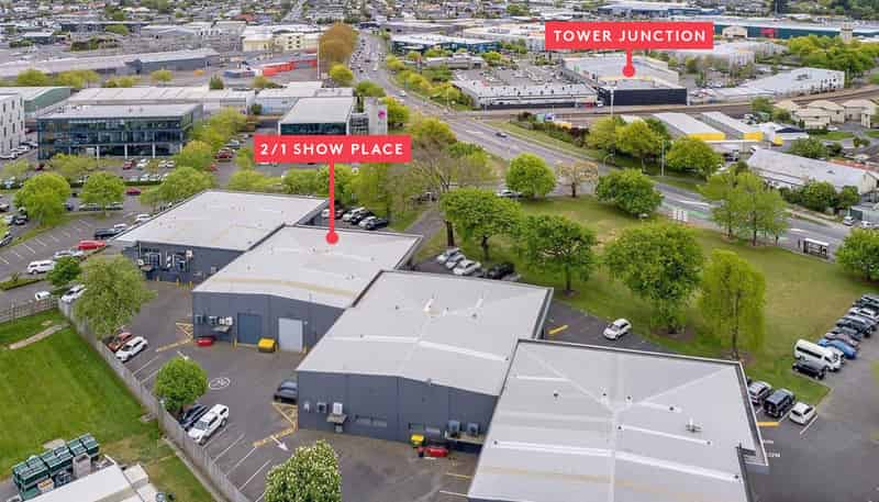 2/1 Show Place, Addington