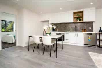 4/13 Normandy Place, Henderson