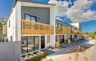 4/13 Normandy Place, Henderson