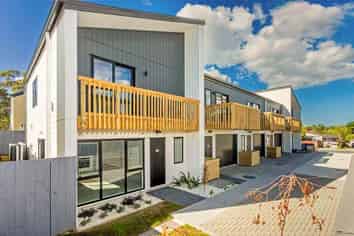 4/13 Normandy Place, Henderson