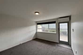 2/93 Grafton Street, Waltham