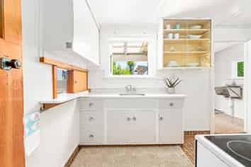 1 Greenacres Street, Macandrew Bay