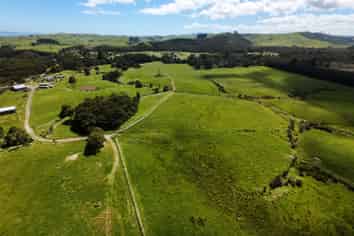 37 Taumata Road, Taipa