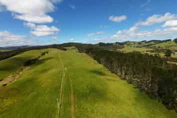 37 Taumata Road, Taipa