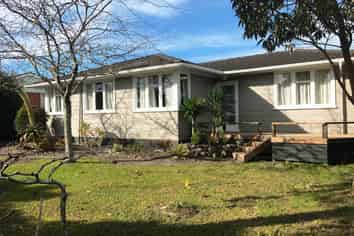 7 West View Crescent, Onerahi