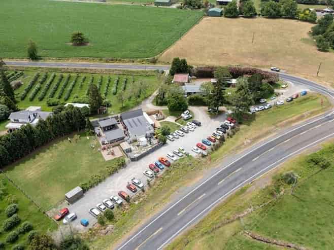 Smoking Hot BBQ Joint with Freehold!