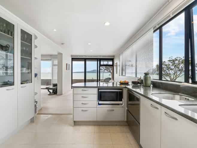 2/195 Tamaki Drive, Kohimarama