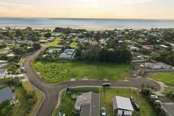 5 Albatross Alley, Ahipara
