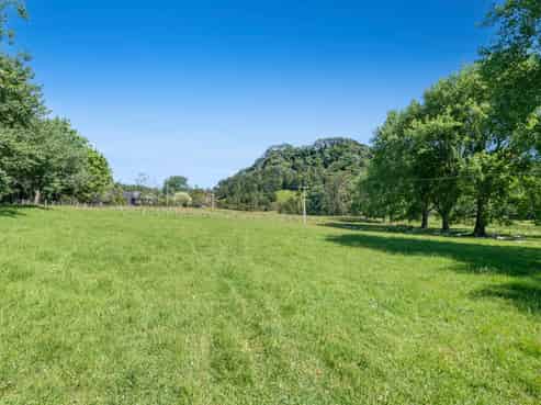 299 Haruru Road, Wainui