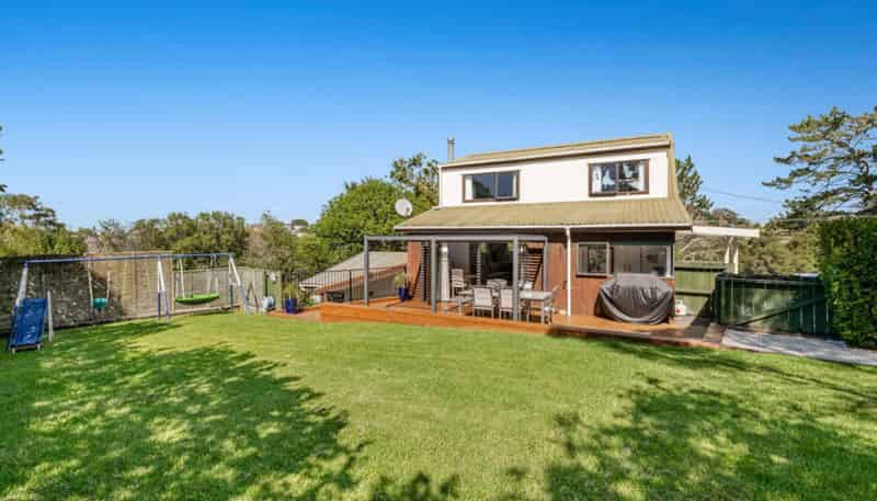 540 Whangaparaoa Road, Stanmore Bay
