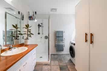 540 Whangaparaoa Road, Stanmore Bay