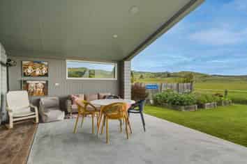 1245 Coast Road, KARITANE