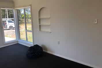 427 High Street South, Carterton