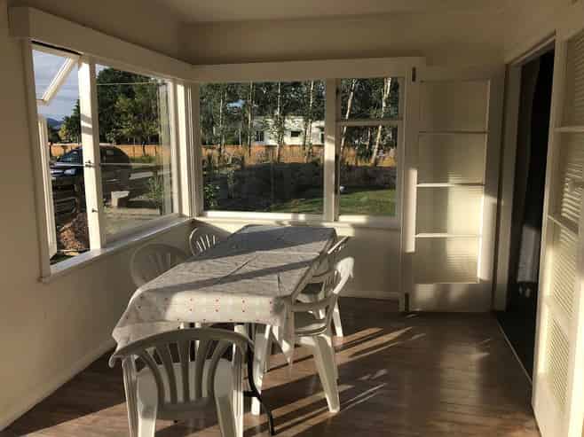 427 High Street South, Carterton