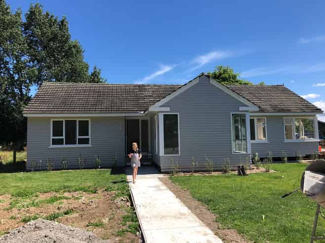 427 High Street South, Carterton