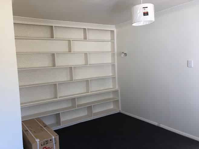 427 High Street South, Carterton