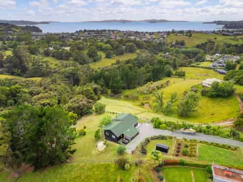 71 Grange Street, Snells Beach