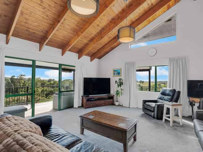 71 Grange Street, Snells Beach