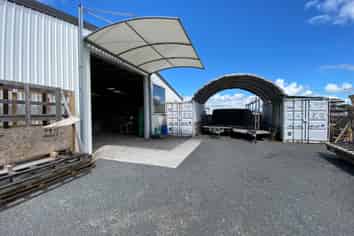 Fully Leased Multi-Tenant Industrial Investment