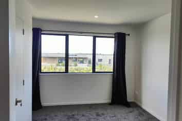 33 Kaha Road, Takanini